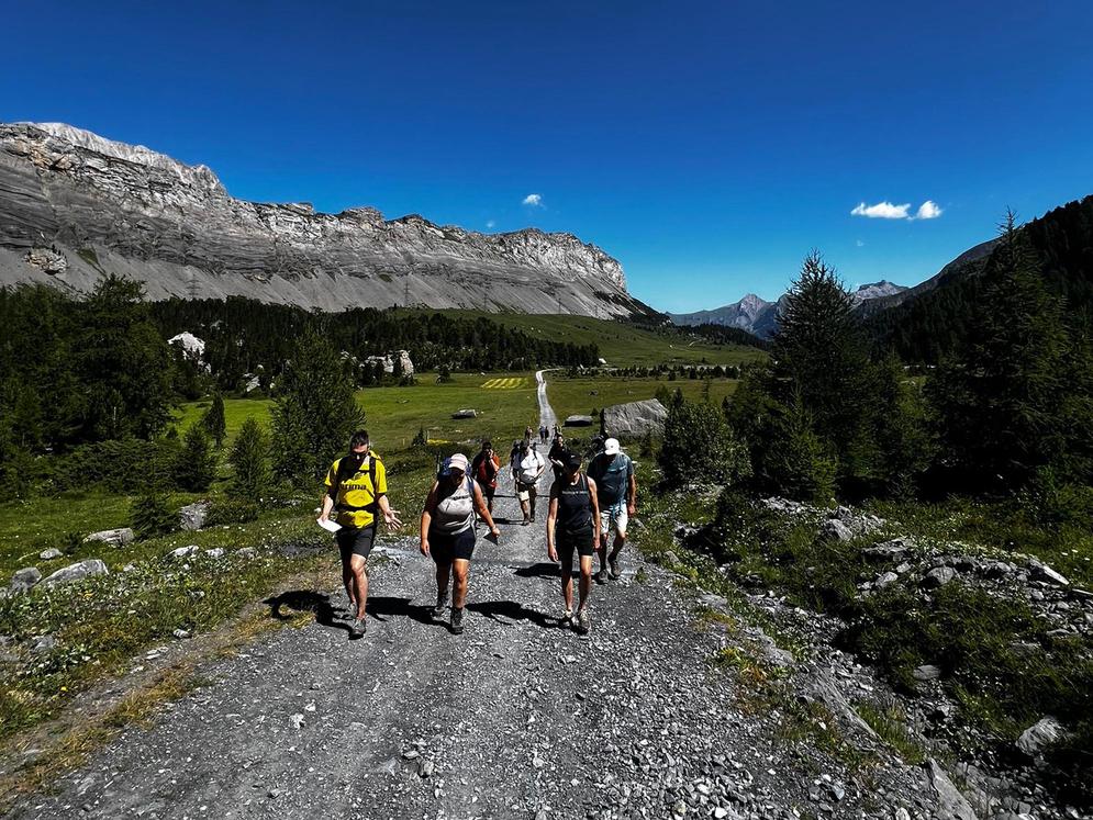 Hike from Sunnbüel to Hotel Schwarenbach